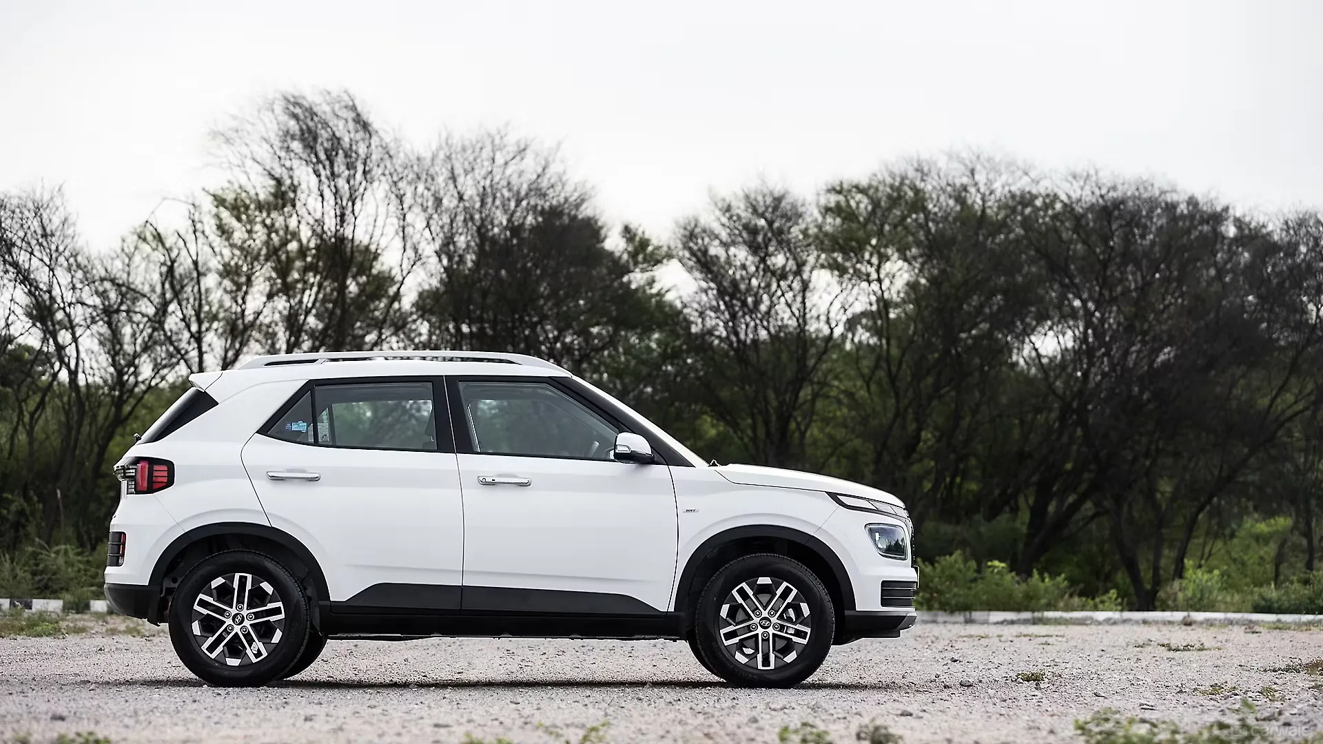 Venue self drive car rental Bhubaneswar Rideez Car