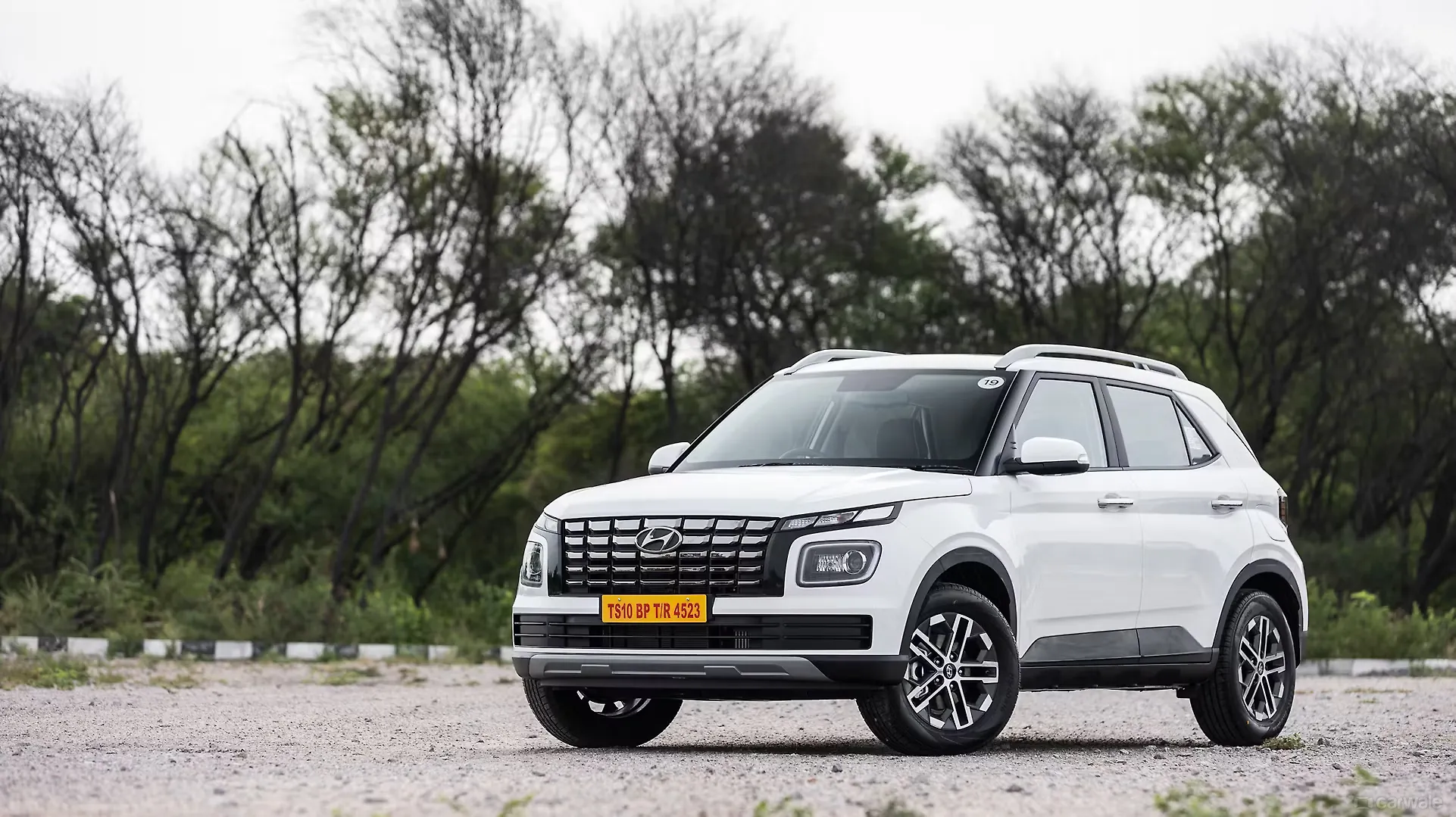 Venue self drive car rental Bhubaneswar Rideez Car